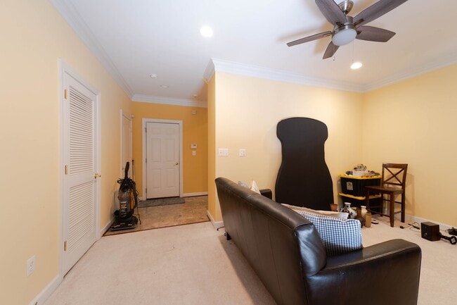 Building Photo - Well Appointed 3 Bedroom 3.5 Bath Townhome...