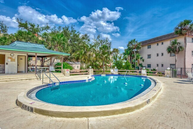 Building Photo - BEAULTIFUL 1 BEDROOM, 1 BATHROOM CONDO LOC...