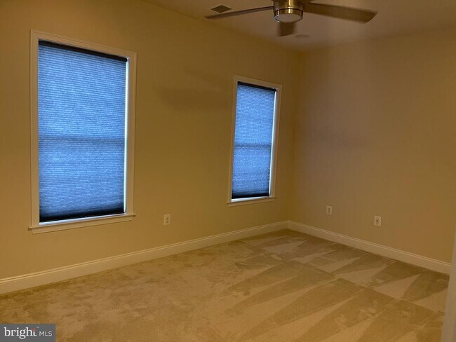 Building Photo - 22573 Willington Square