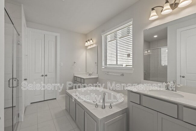 Building Photo - 2021 Daniel Dr