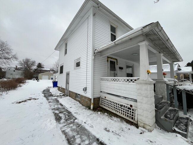 Building Photo - 769 Sherman Ave Ave