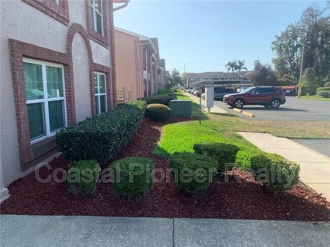 Building Photo - 6424 SPRING FLOWER Dr