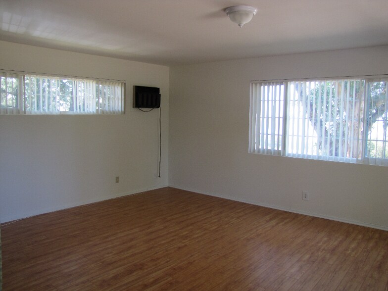 Building Photo - 2845 Markridge Rd