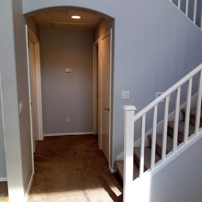 Building Photo - 4Bed/2.5Bath House in Maricopa! JOIN THE W...