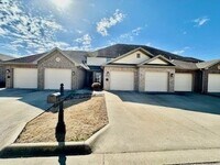 Building Photo - 6613 W Valley View Rd