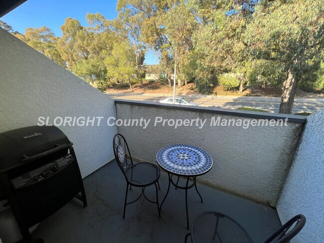 Building Photo - AVAILABLE AUGUST - Upstairs San Luis Obispo Condo - 2 Bedroom / 1 Bathroom