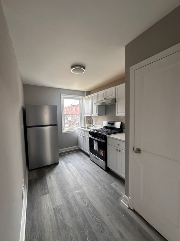 Building Photo - 3725-FLOOR-3725-FLOO2 Bonview Ave