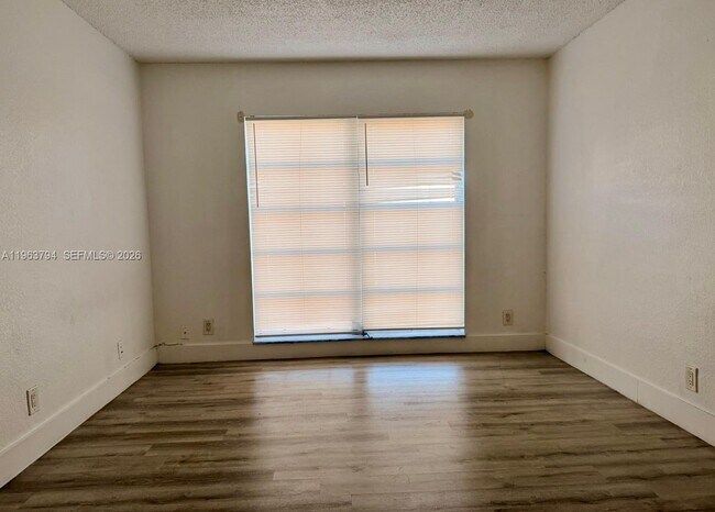 Building Photo - 4535 Treehouse Ln