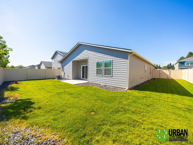 Building Photo - 5803 W Jamestown Ln