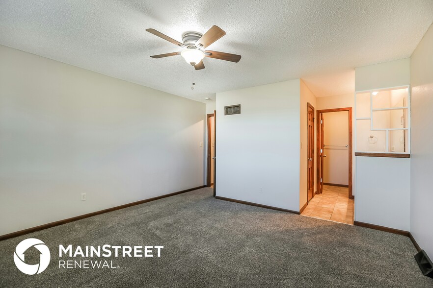 Building Photo - 2817 NW 5th St