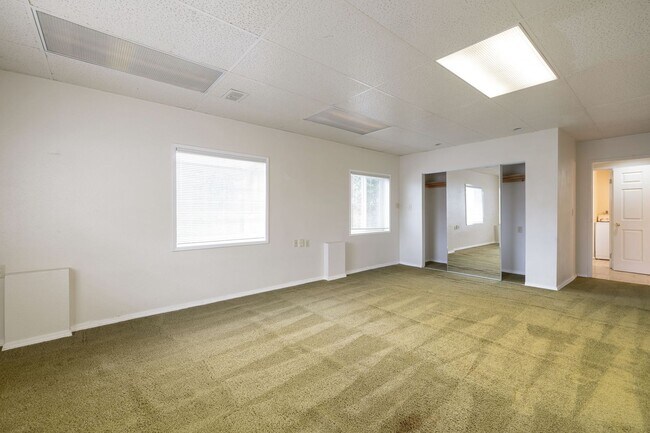 Building Photo - Seward Park