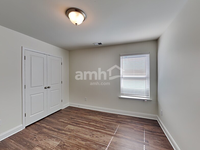 Building Photo - 1210 Ashlyn Ct