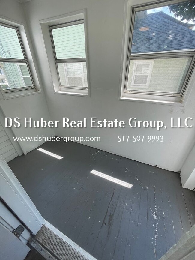 Building Photo - 132 S Magnolia Ave