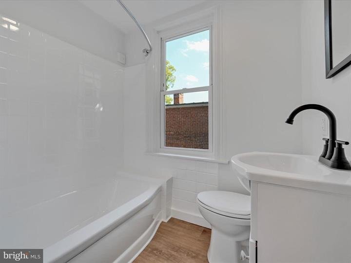 Building Photo - 53 S Marshall St