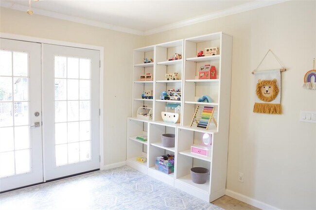 Building Photo - 4815 Oldfort Hill Dr