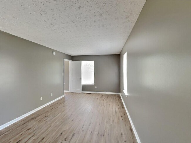 Building Photo - 107 Bridge View Dr