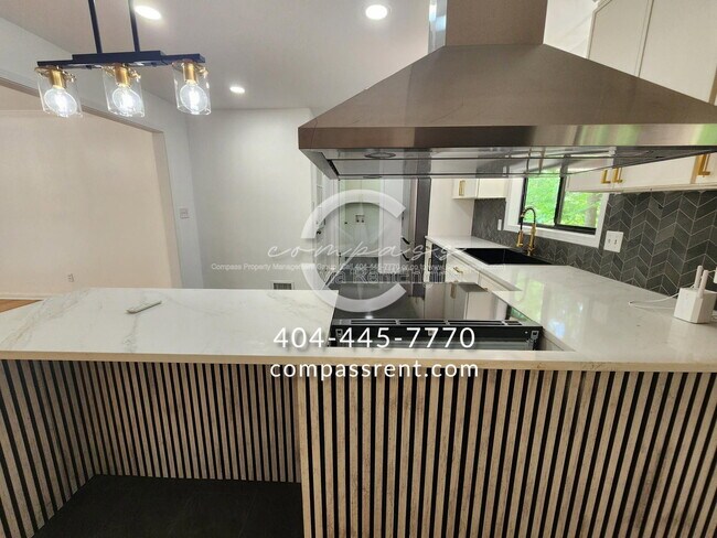 Building Photo - 2636 Whiteleigh Ct NE