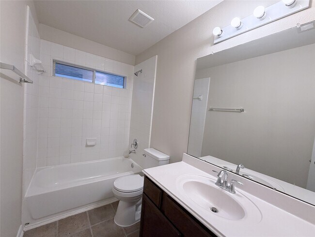 Building Photo - 3726 Ashford Villa Ln