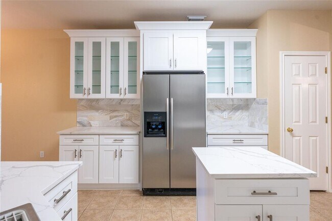 Building Photo - 1106 Camden Cove