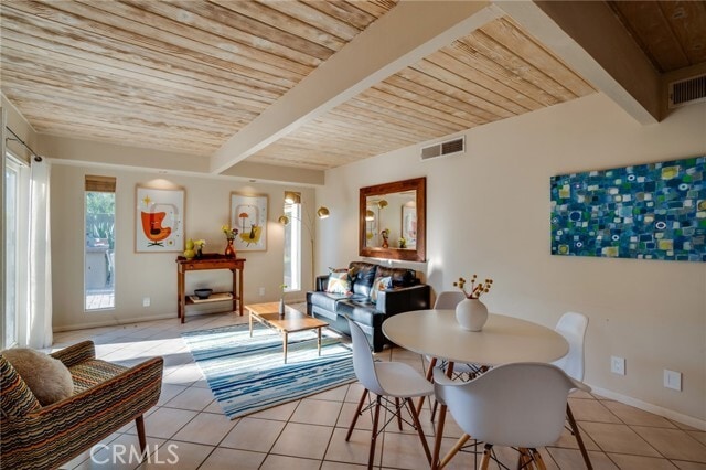 Building Photo - 576 E Desert Holly Cir