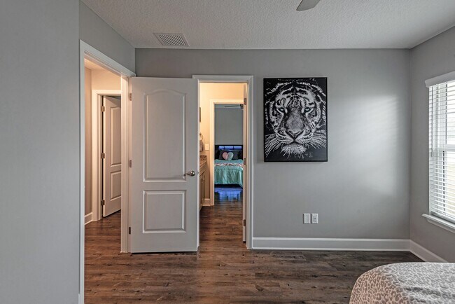 Building Photo - 53737 Carrington Dr