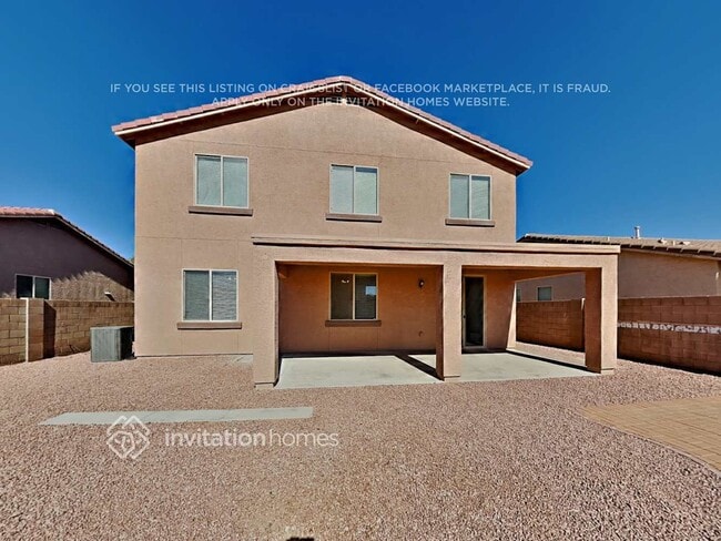 Building Photo - 17585 W Lilac St
