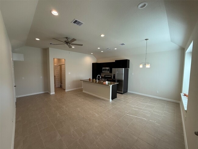 Building Photo - 11840 E Gate Dr