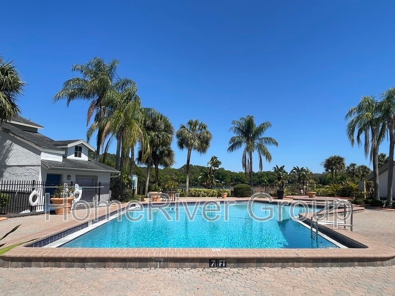 Building Photo - 8517 Lincoln Cove Dr