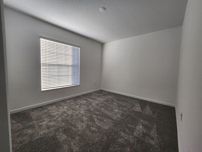 Building Photo - Solar-Powered Old Hickory Home – Available Soon