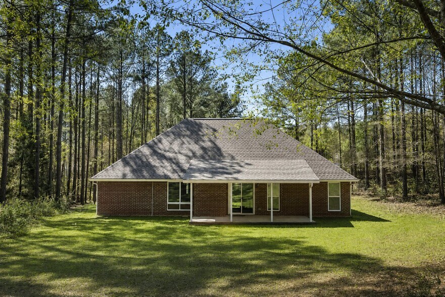 Building Photo - 29 Bedford Forrest Ln