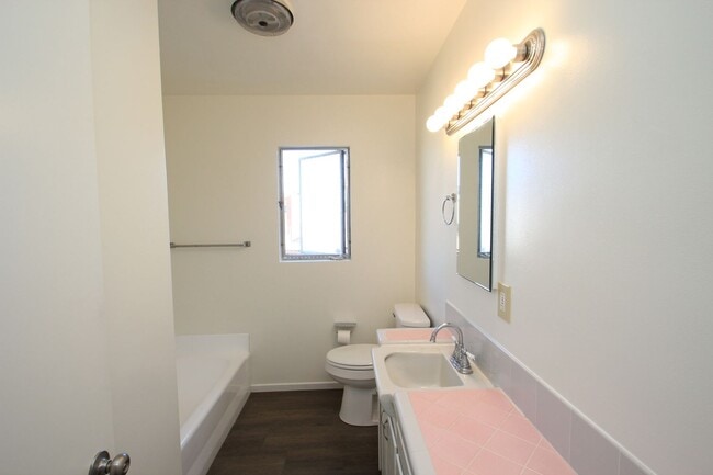 Building Photo - SanLuisProperties