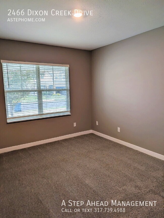 Building Photo - 2466 Dixon Crk Dr