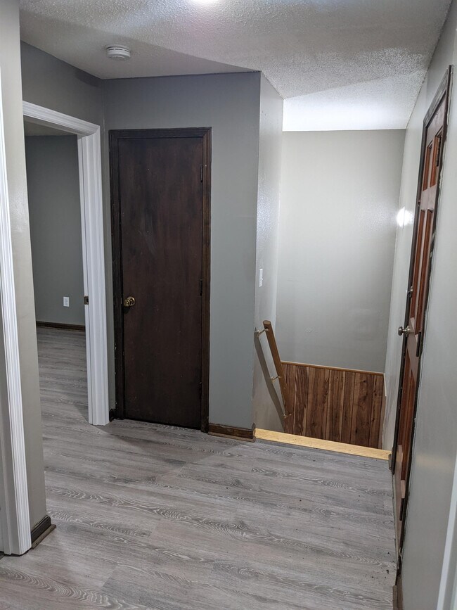 Building Photo - 1504 Colony Park Dr