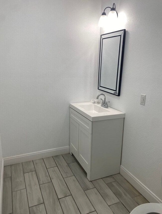Building Photo - New Hot Rental Listing in Big Spring, TX