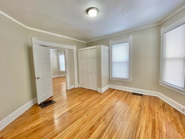Building Photo - 39 Acushnet Ave
