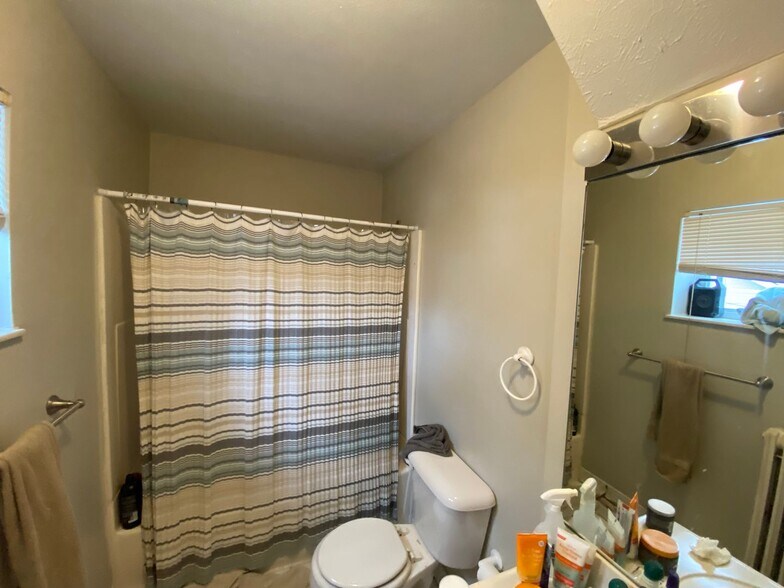 Building Photo - 3424 Ruther Ave