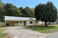 Building Photo - 3 Bedroom/2 Bathroom Home in Paragould AR ...