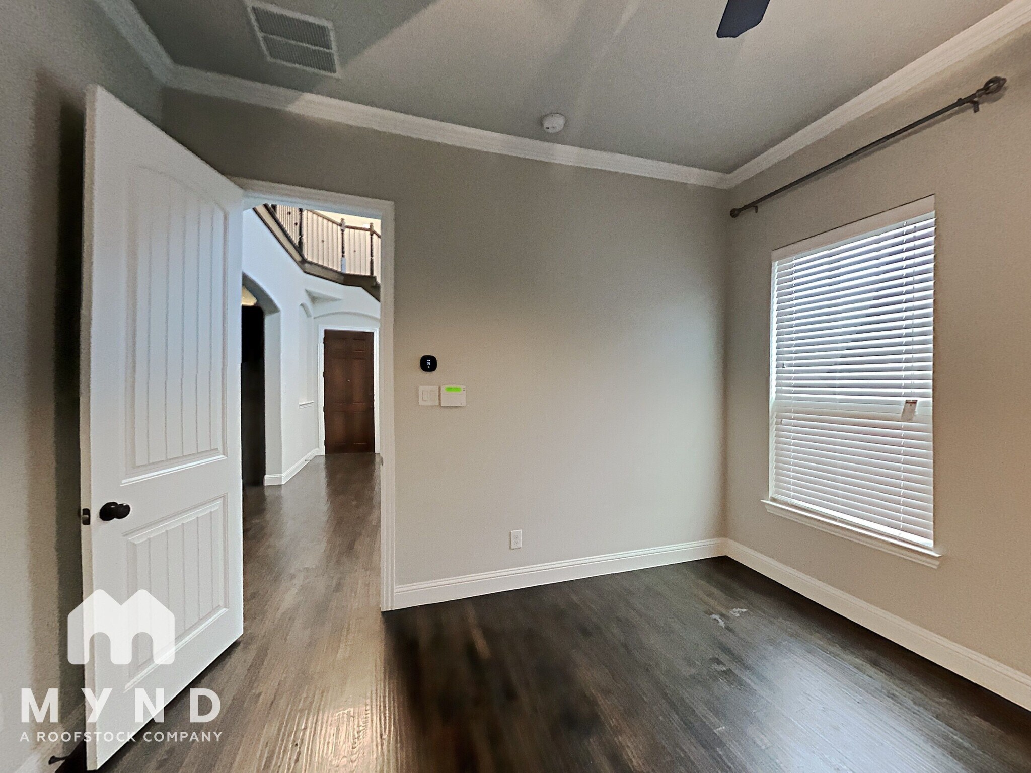Building Photo - 868 Dartford Dr