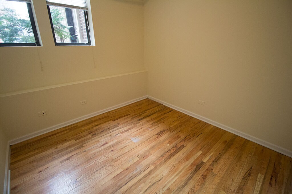 Building Photo - 1451 W Byron