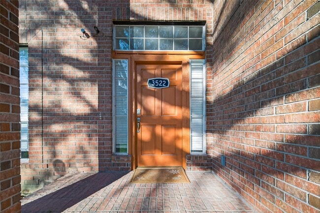 Building Photo - 3522 Brookwood Dr