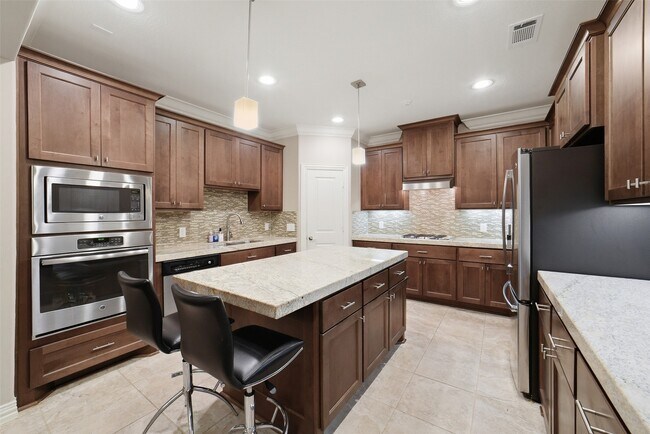 Building Photo - 13428 Preston Cliff Ct