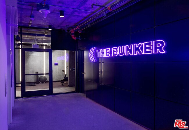 Building Photo - 7617 Santa Monica Blvd