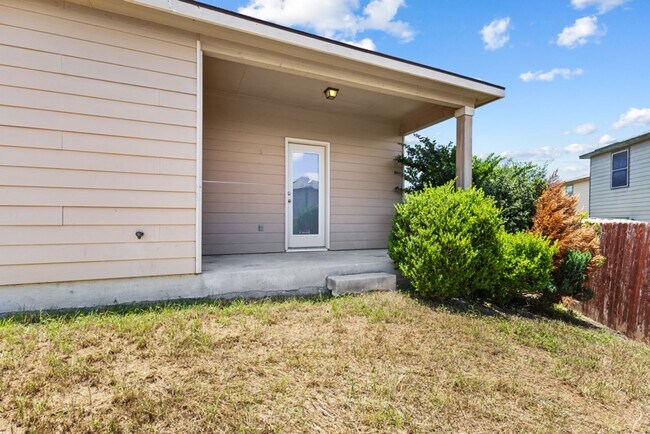 Building Photo - 5114 Mustang Cove