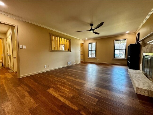 Building Photo - 1709 Rangewood Dr SW