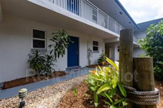 Building Photo - 1001 SE 16th St