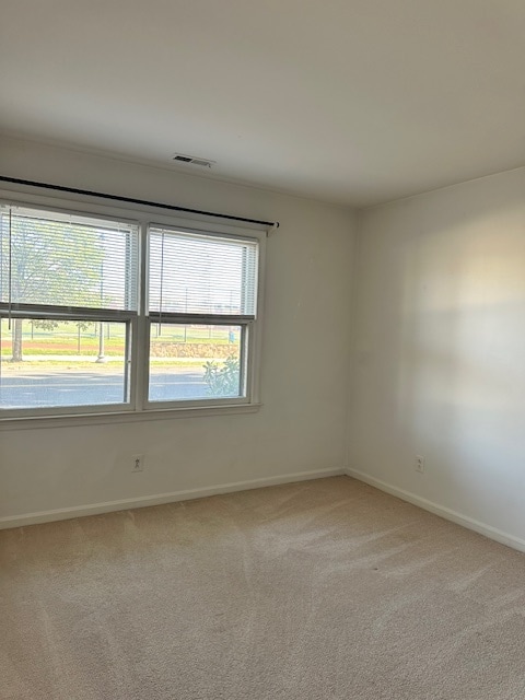 bedroom - 4106 Washington Blvd