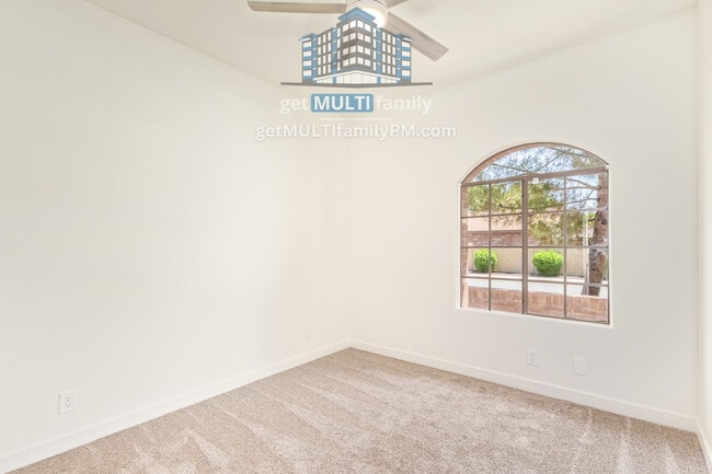 Building Photo - 234 N Heritage Dr