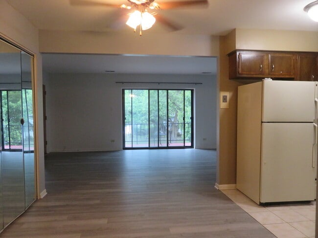 Building Photo - 607 Carroll Pkwy