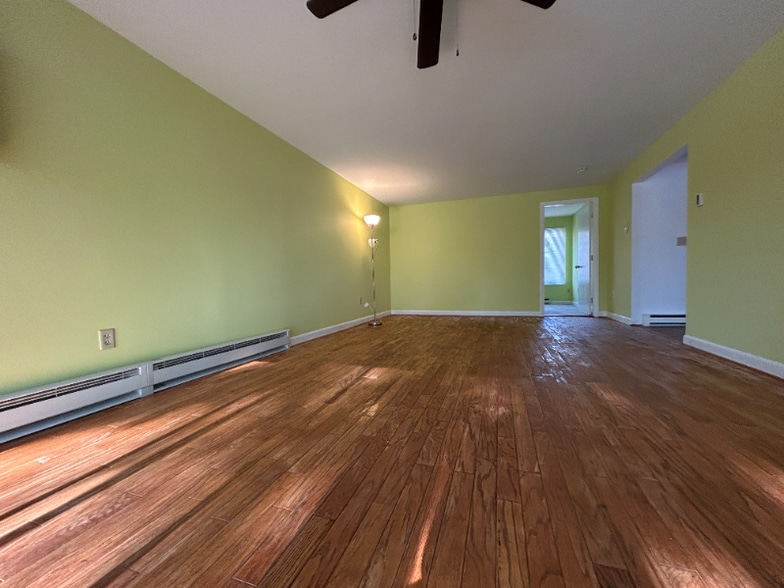 Building Photo - 6 Ternay Garden St