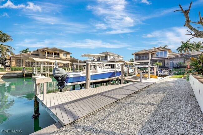 Building Photo - 911 Giralda Ct